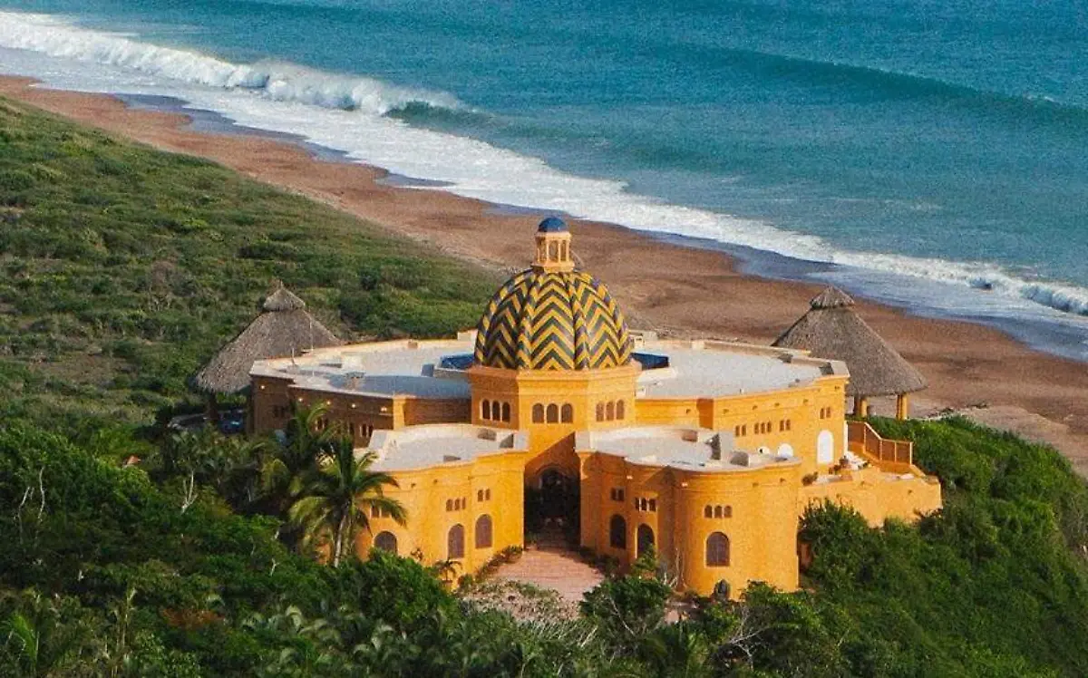 Hotel Cuixmala Jalisco