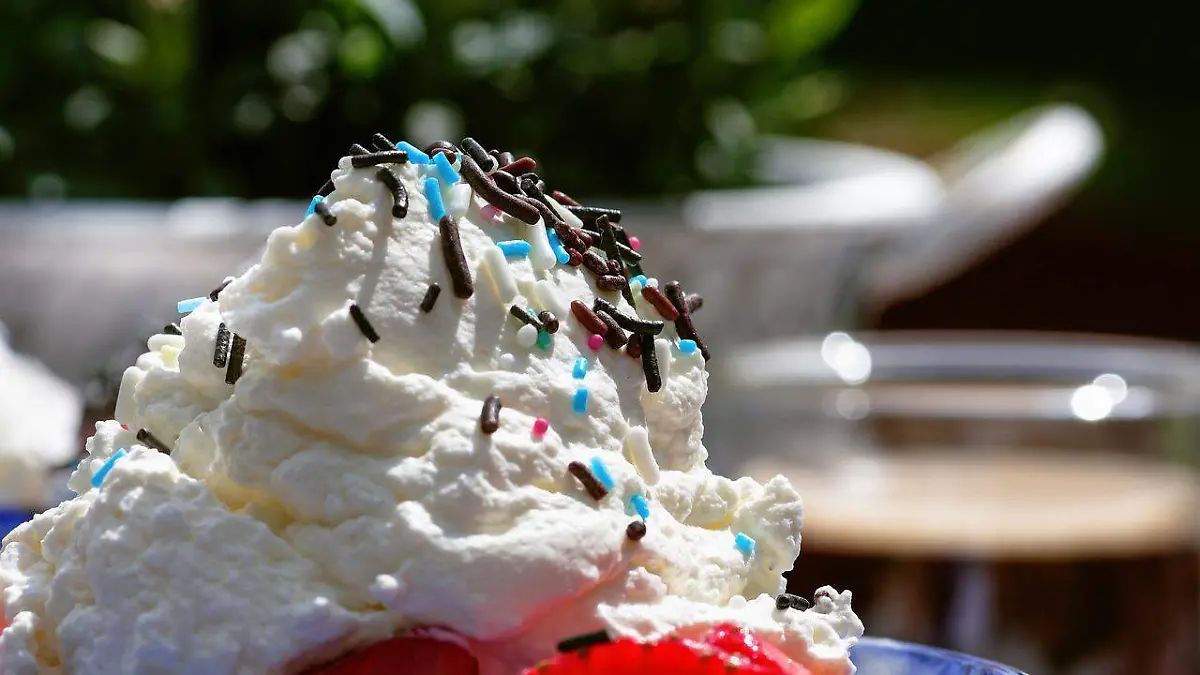 whipped-cream-5242988_1280