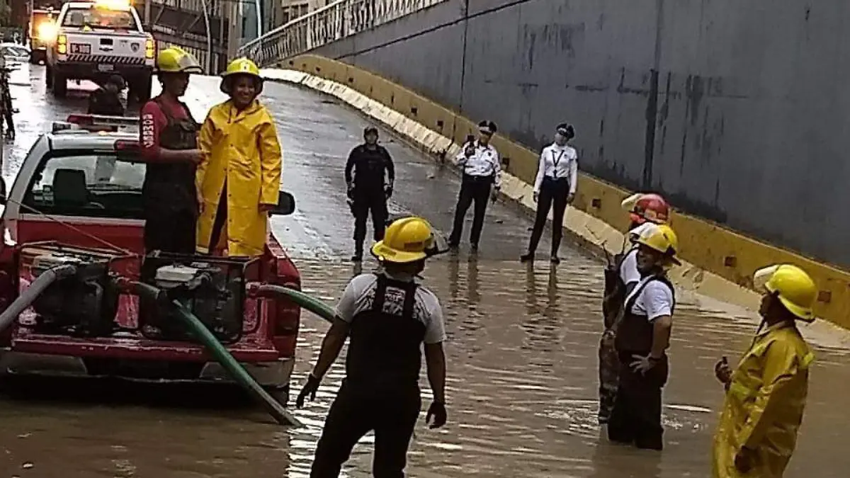 Tunel de Hidalgo inundado