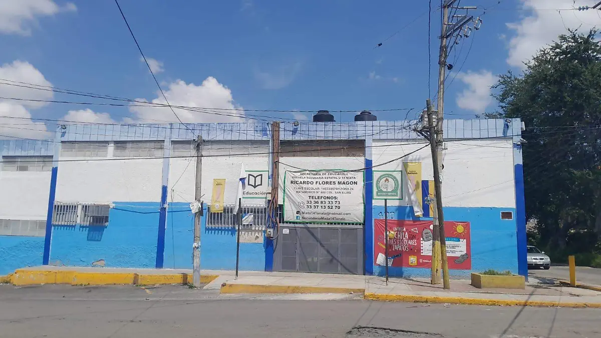 Secundaria Ricardo Flroes Magón
