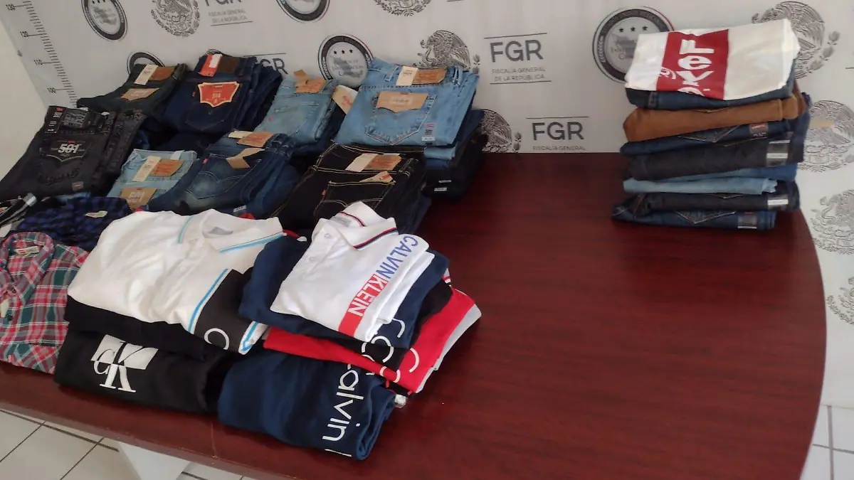 Decomiso ropa clonada Ameca