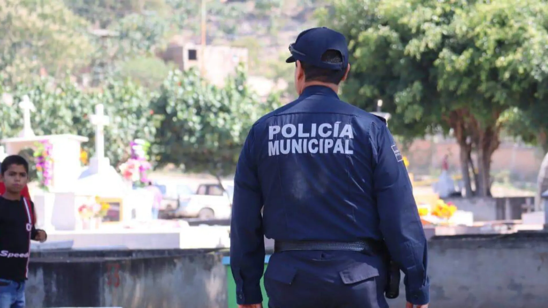 Policía