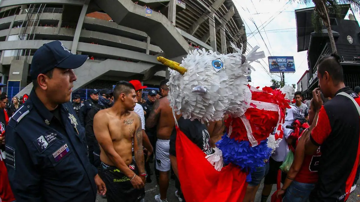 Cláisco Chivas Atlas