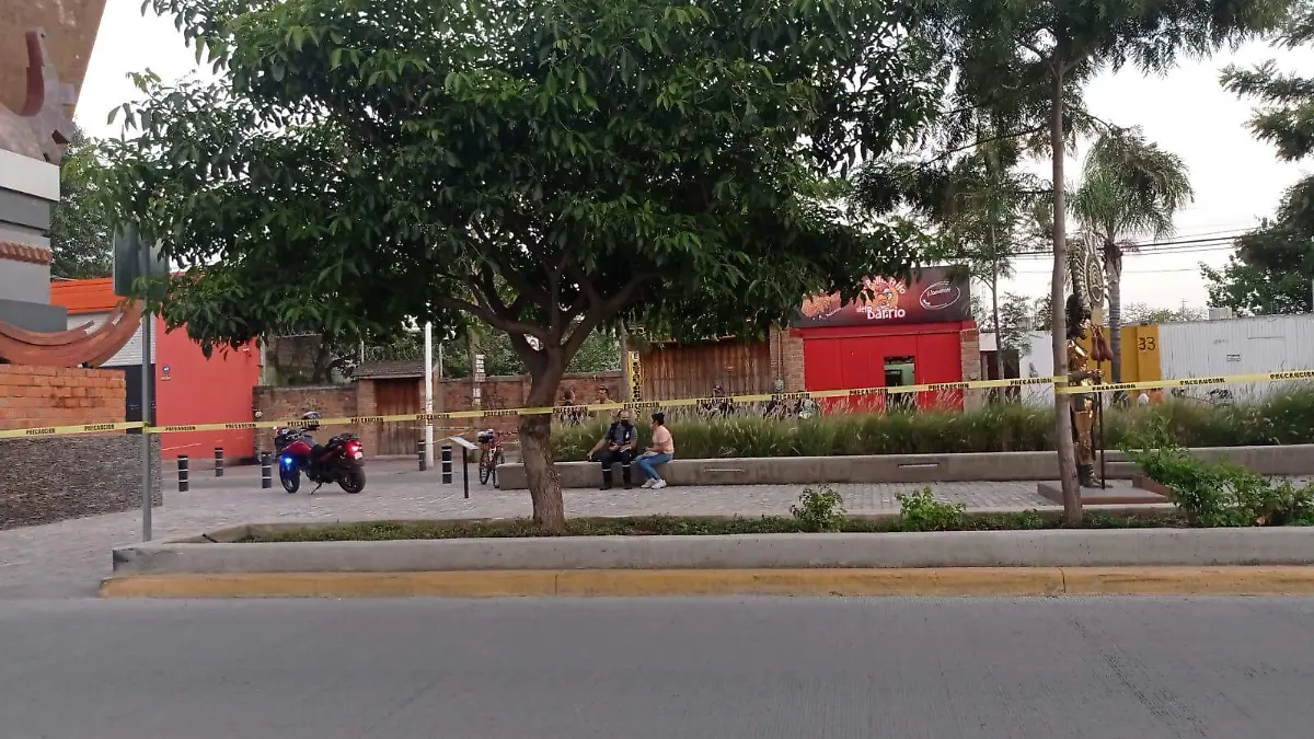 Asesinato de una mujer en negocio de Tonalá