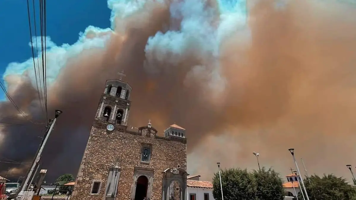 Incendio en Atemajac de Brizuela
