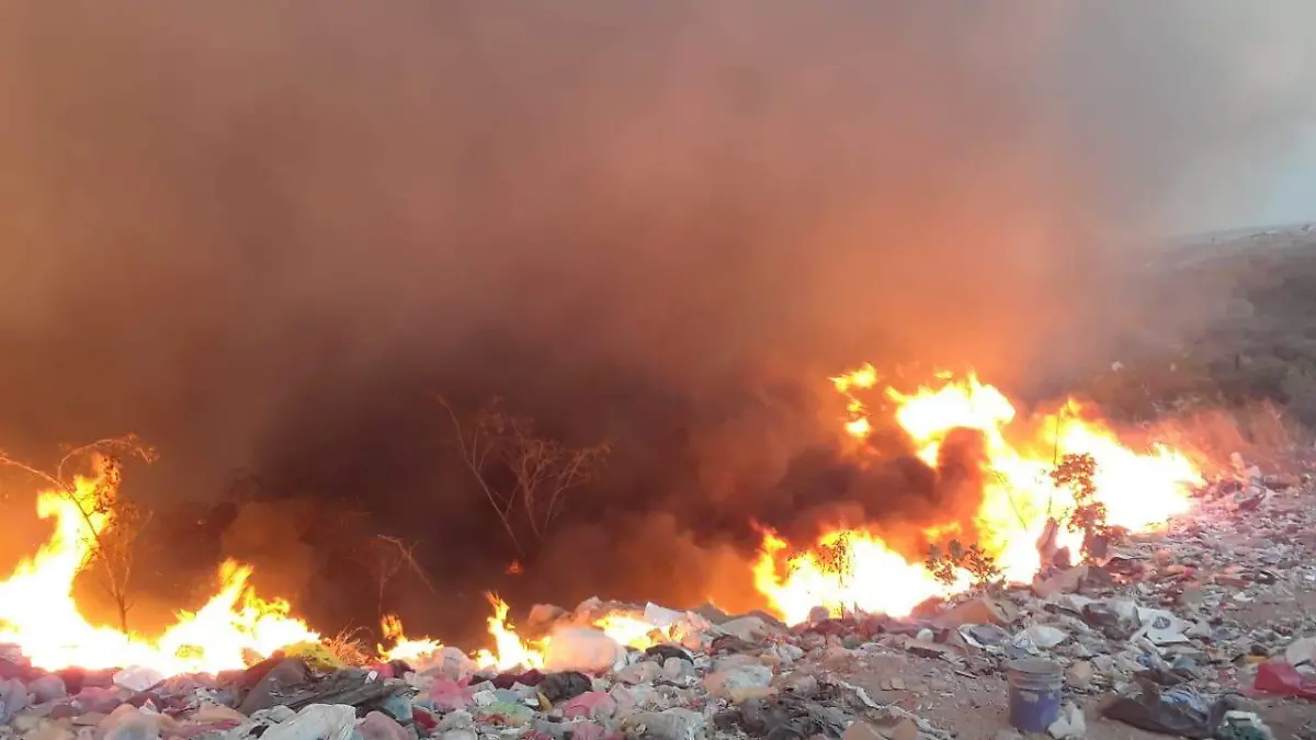 Incendio en Vertedero de Jalostotitlan 5