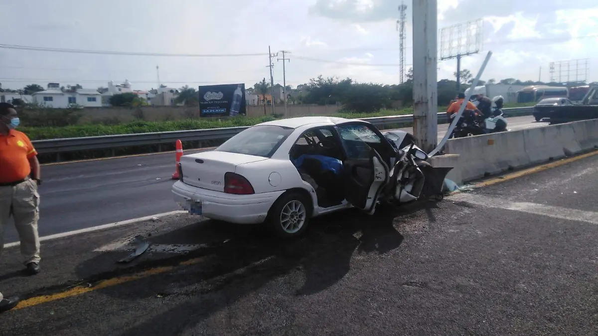 Choque sobre autopista