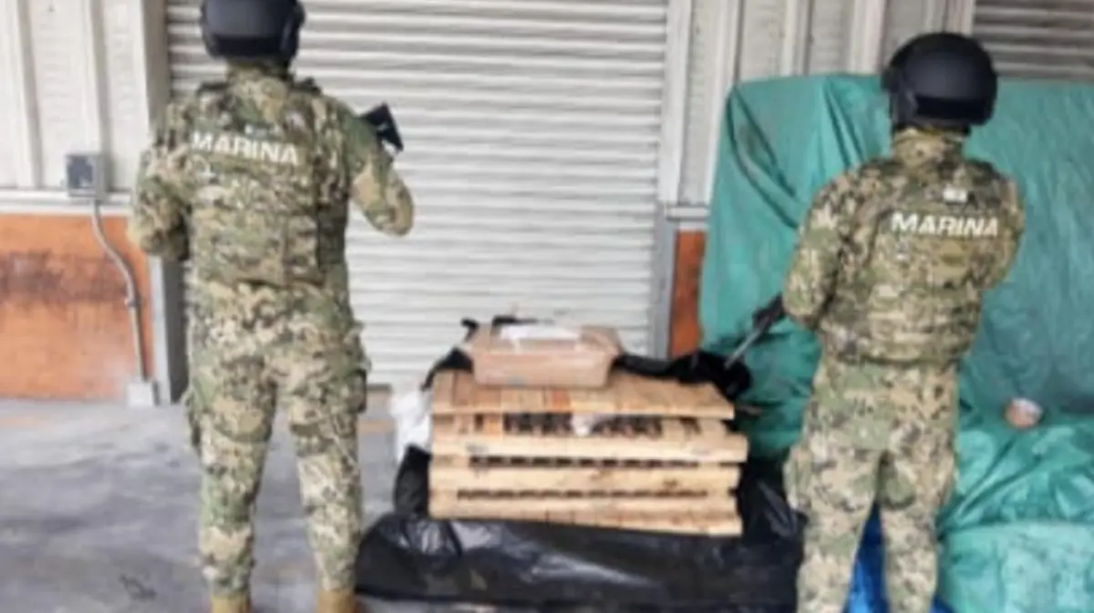 Elementos de la Marina decomisan Mercurio en Manzanillo, Colima