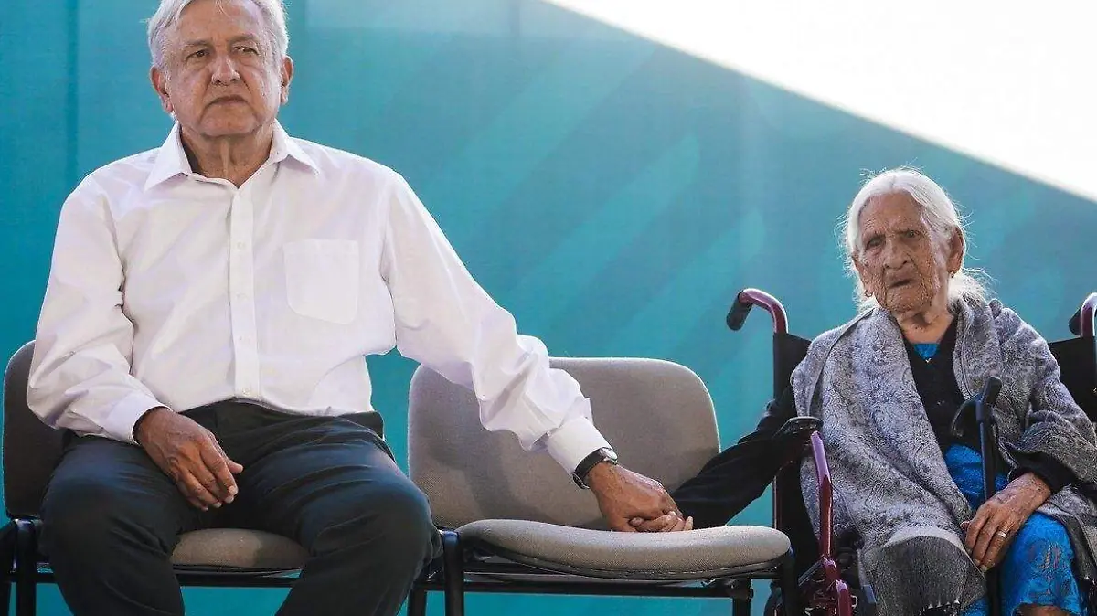 Doña Mariquita y López Obrador nueva
