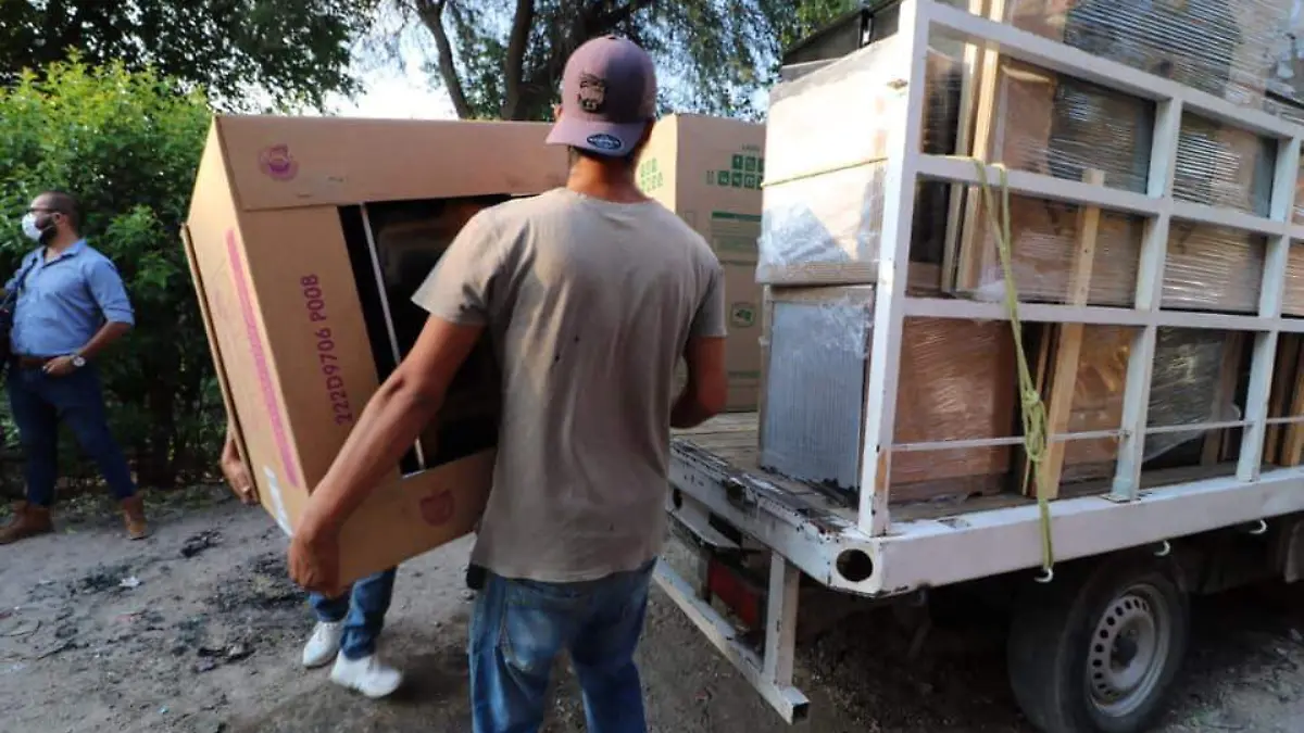 Entrega de menaje
