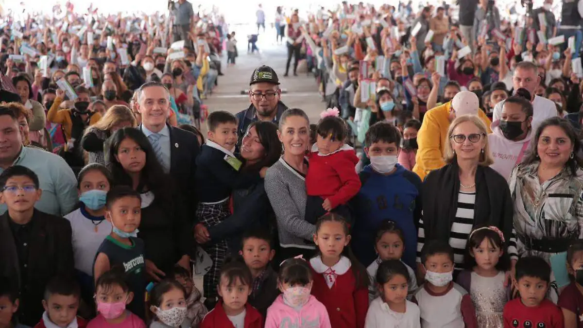 Claudia Sheinbaum apoyo educación