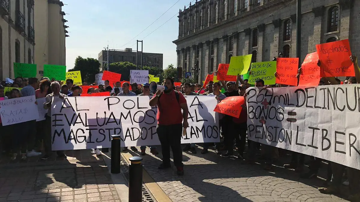 Manifestación en el Poder Judicial