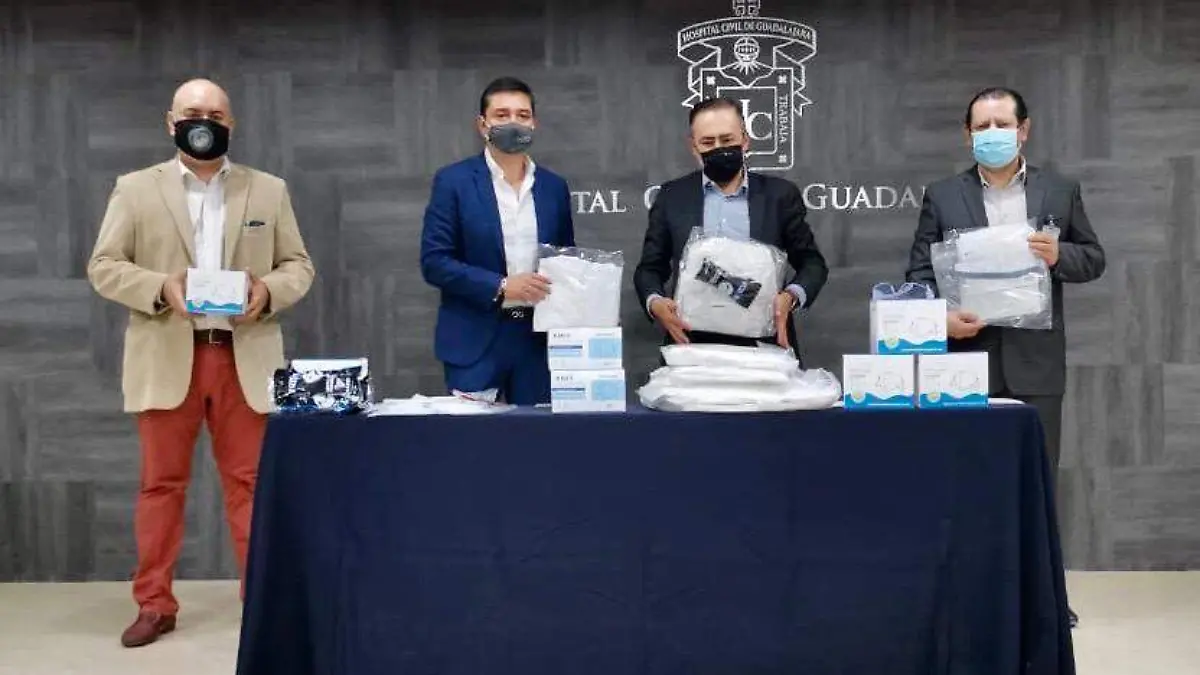Entrega equipo médico Hospital Civil