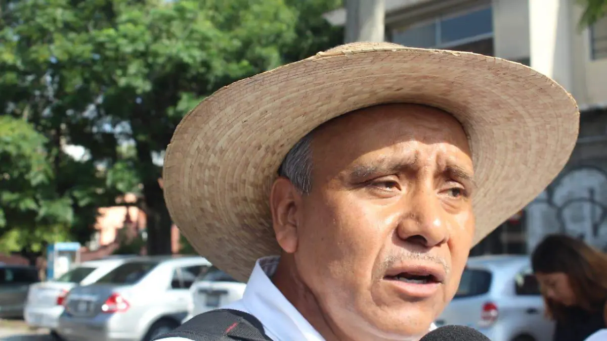 Carlos_Larios_pensionado