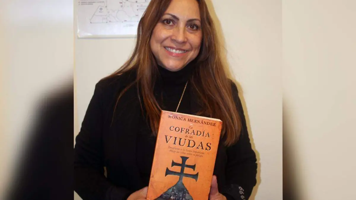 Mónica Hernández la Cofradía de las Viudas