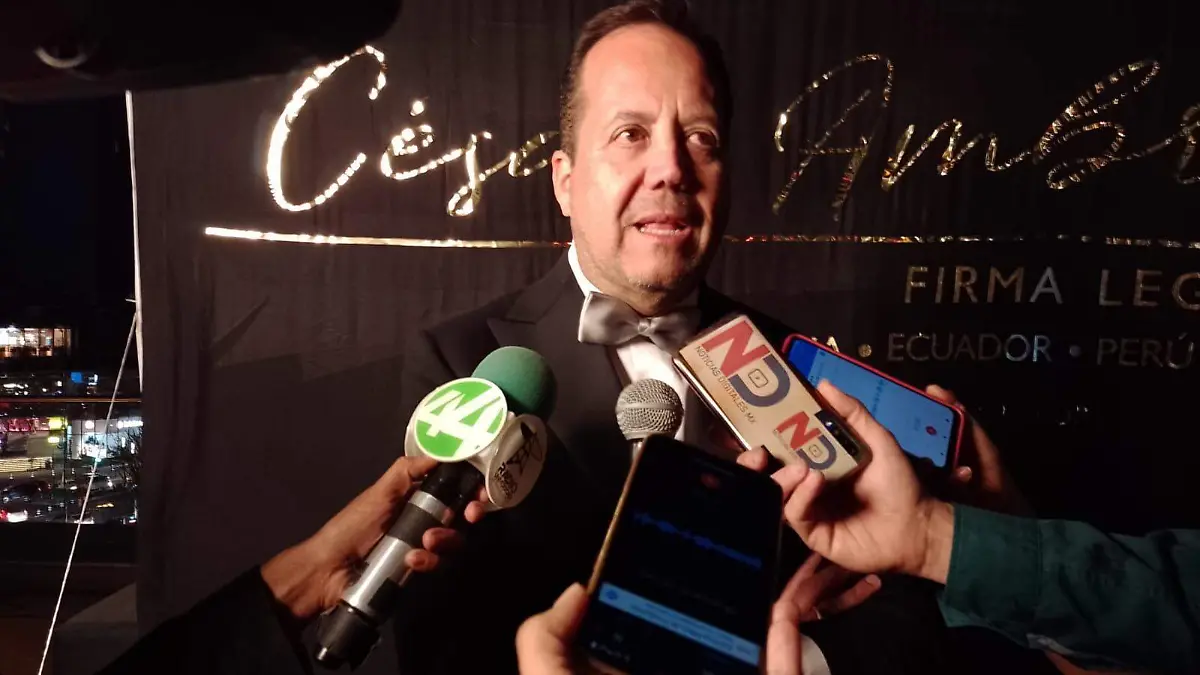 César Ambriz Puente