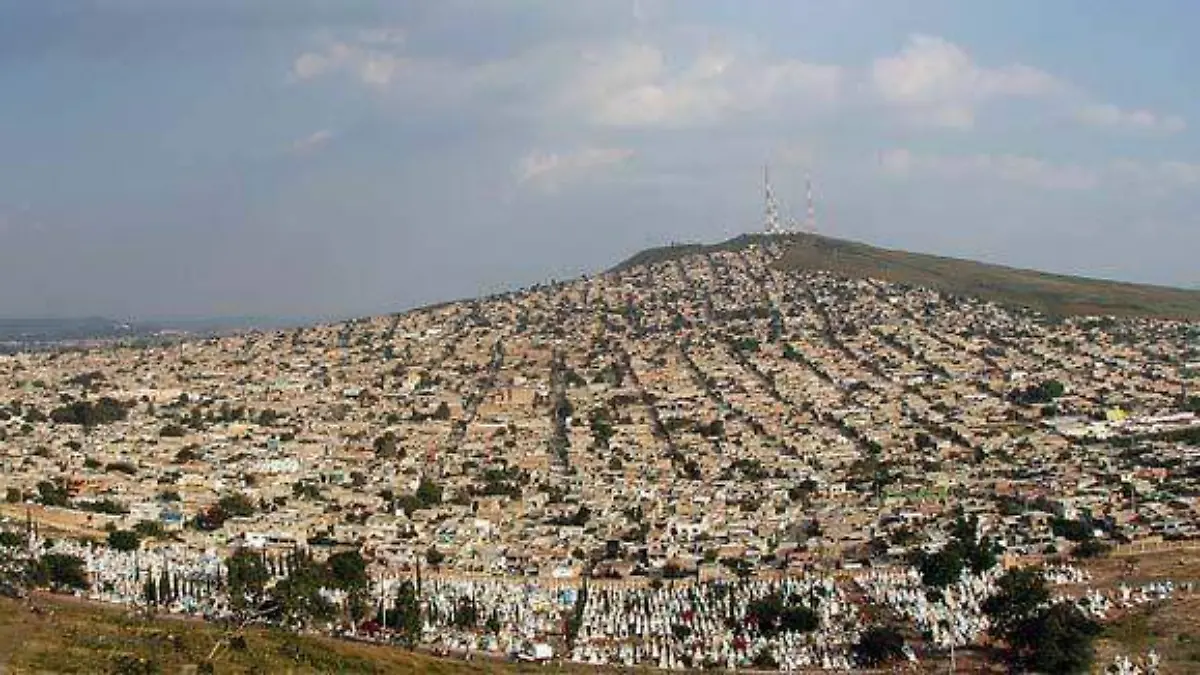 Cerro-del-Cuatro-Medios