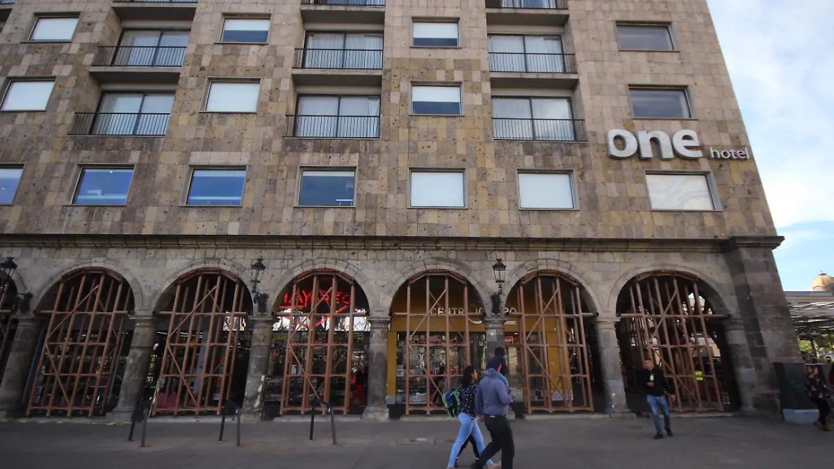 Hotel apuntalado 2