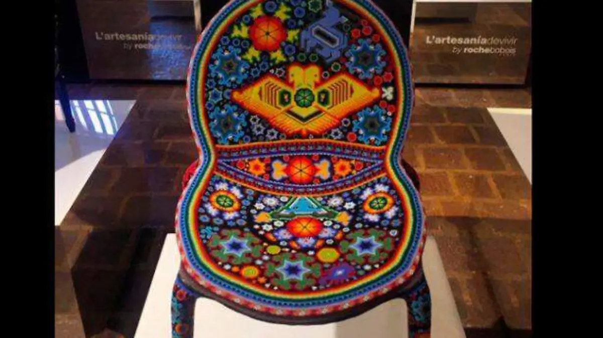 ARTESANIA HUICHOL
