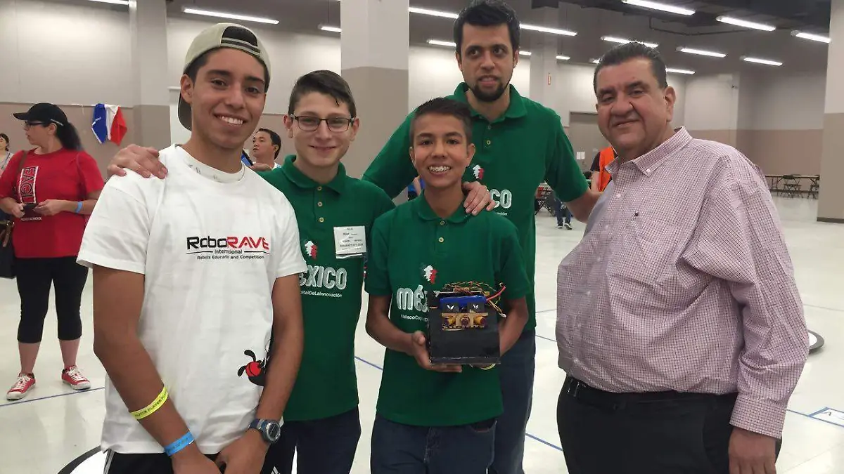 Ganadores con Paco Ayon 1