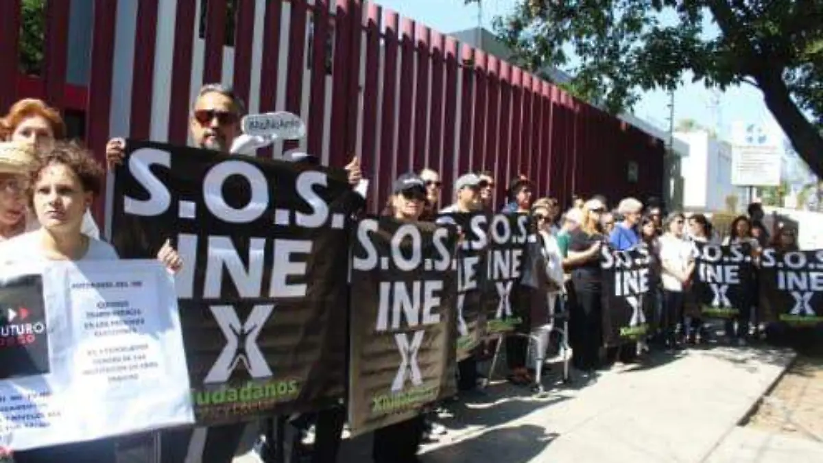 SOS por el INE