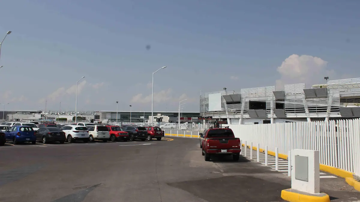 Estacionamiento Aeropuerto