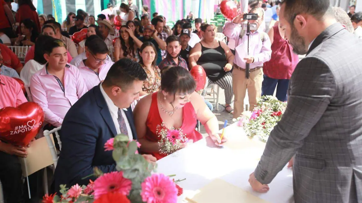 Parejas contraen matrimonio en Zapotlanejo