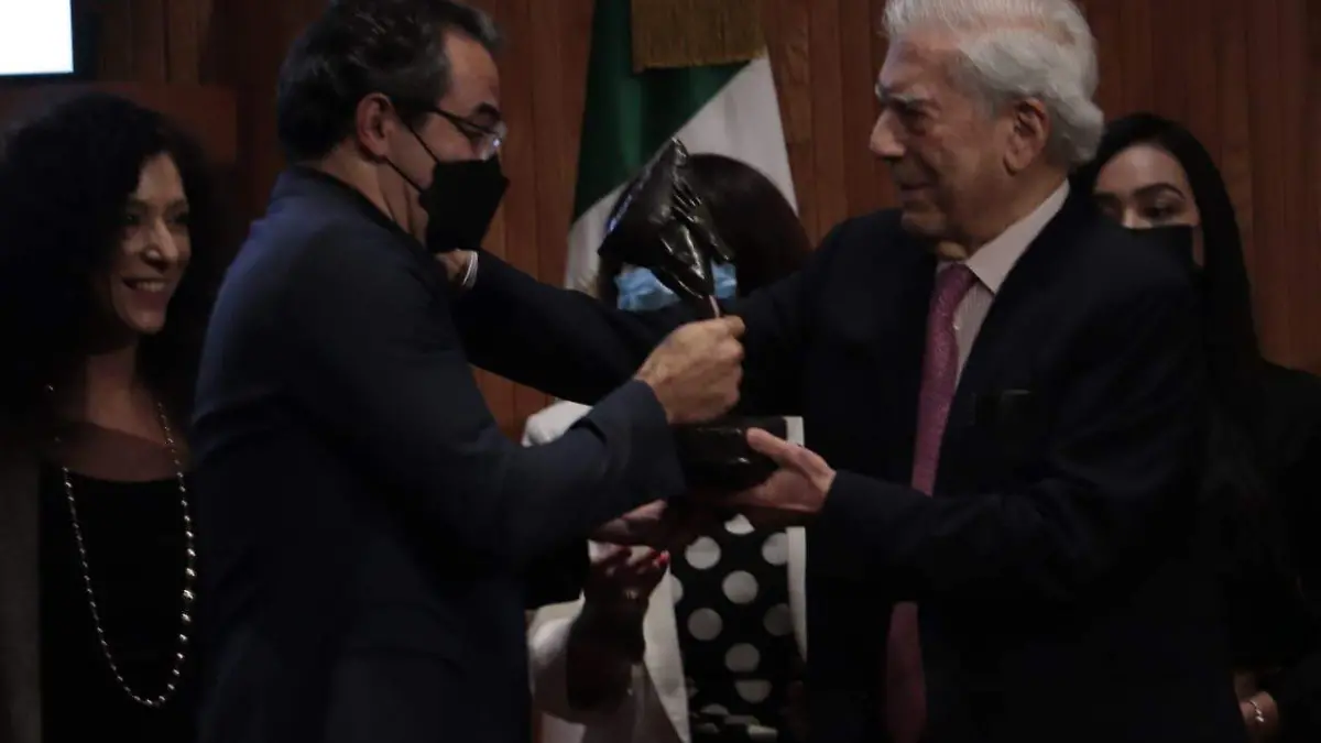 Ganador bienal Mario Vargas Llosa