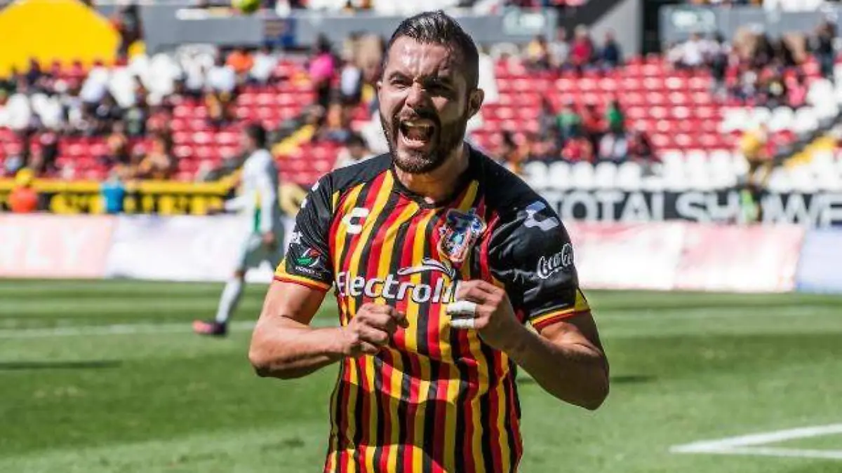 valadez leones negros