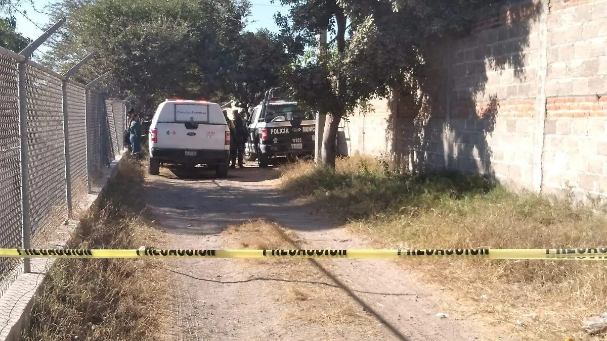 Hallan hombre asesinado en la colonia Santa María Tequepexpan