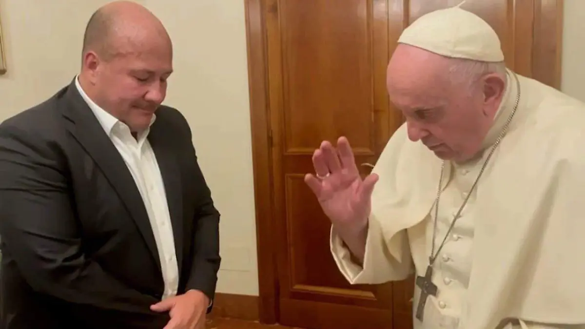 Alfaro con el Papa Fco.