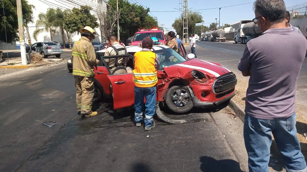 Choque vehicular foto UEPC