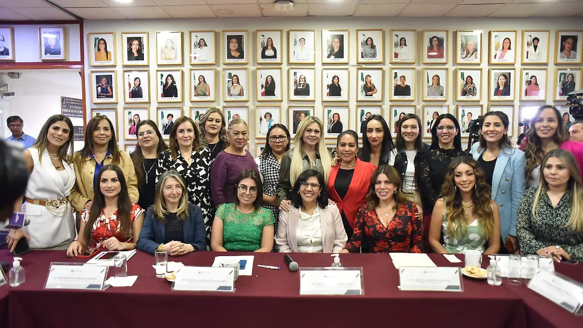 Bancada de Mujeres (2)