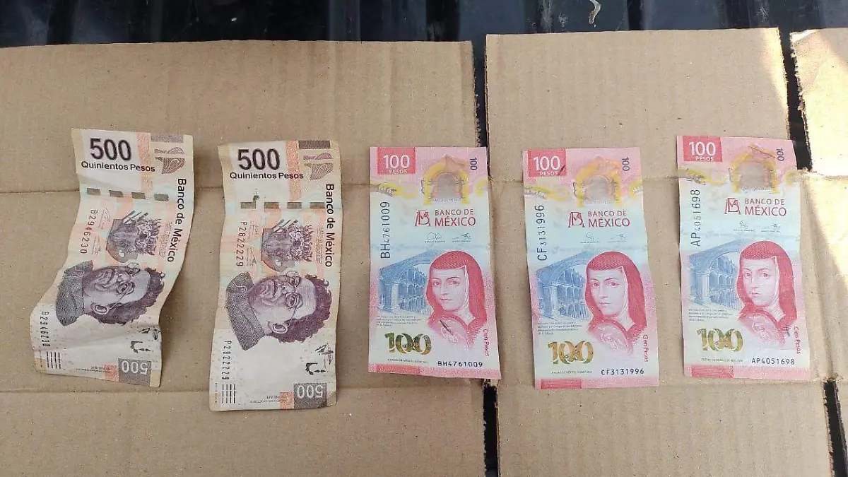 dinero-extorisión policía vial