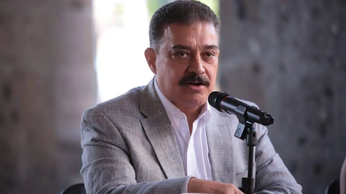 Carlos Lomelí