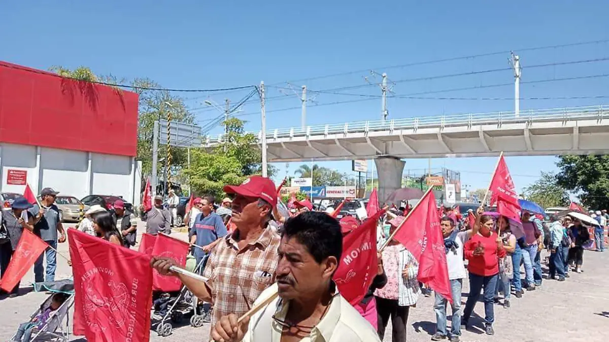 Manifestación antorchista