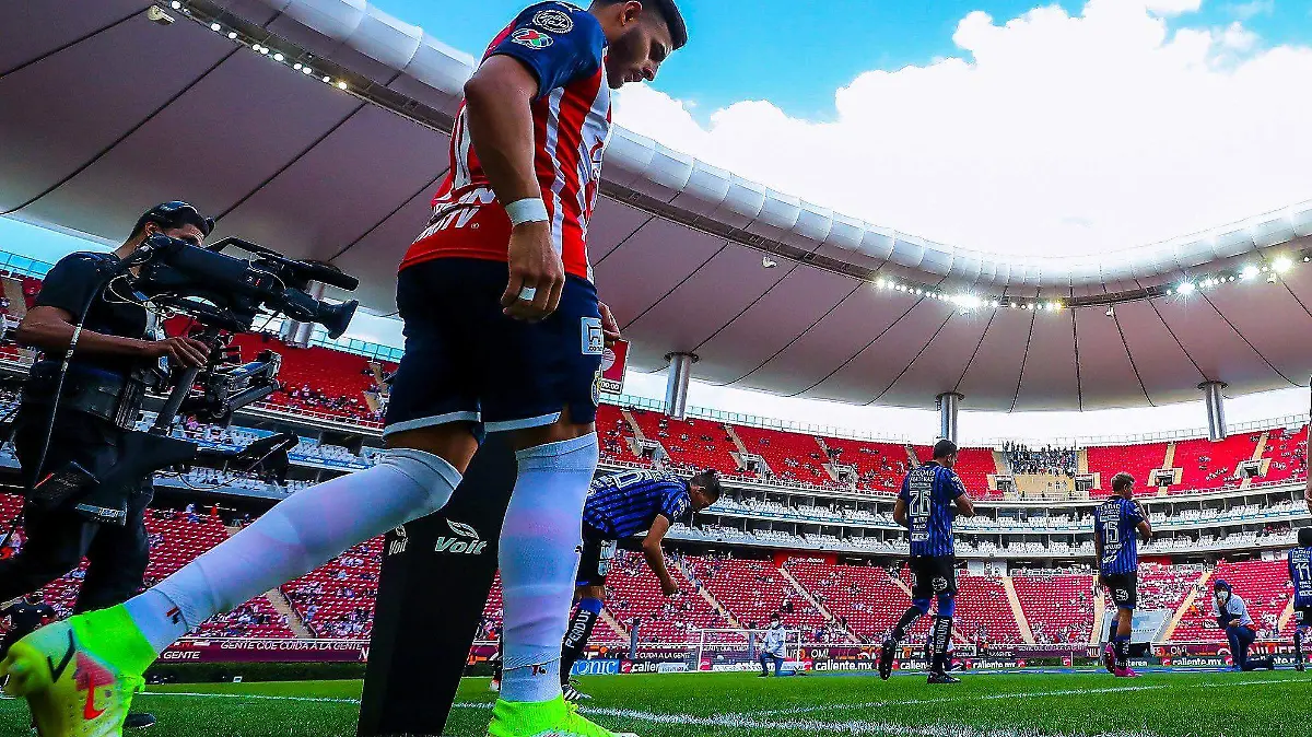 dos casos más de covid en chivas