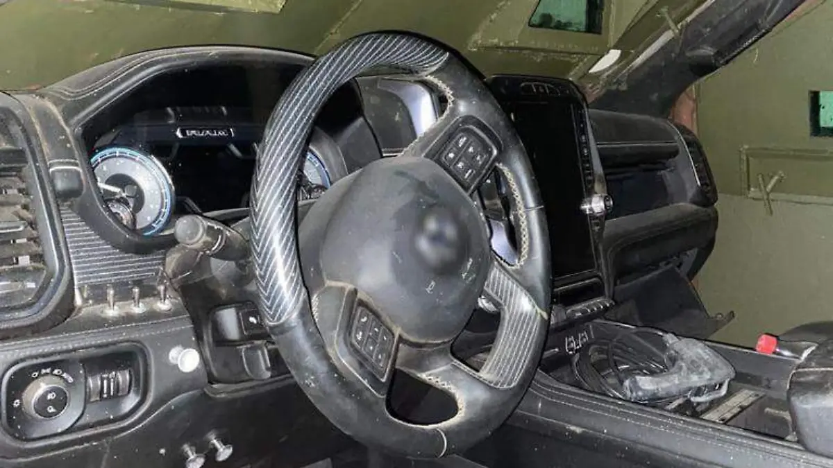 Aseguran un 'monstruo' con blindaje artesanal en Jamay (2)