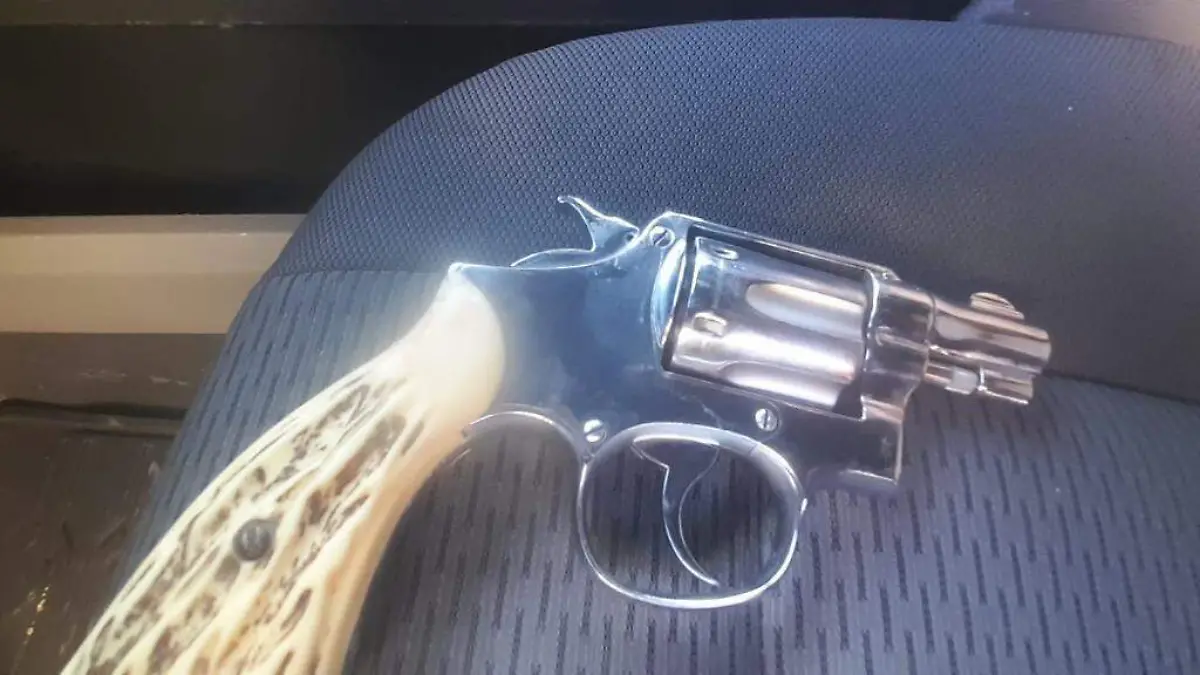 Pistola