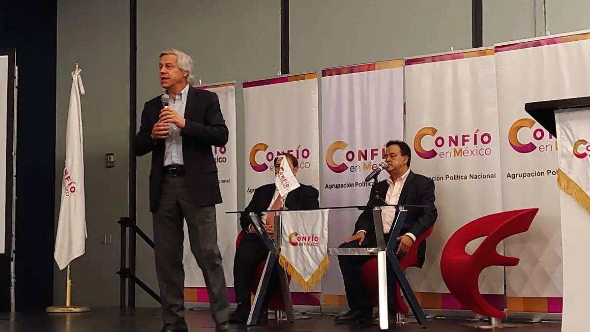 Claudio X González