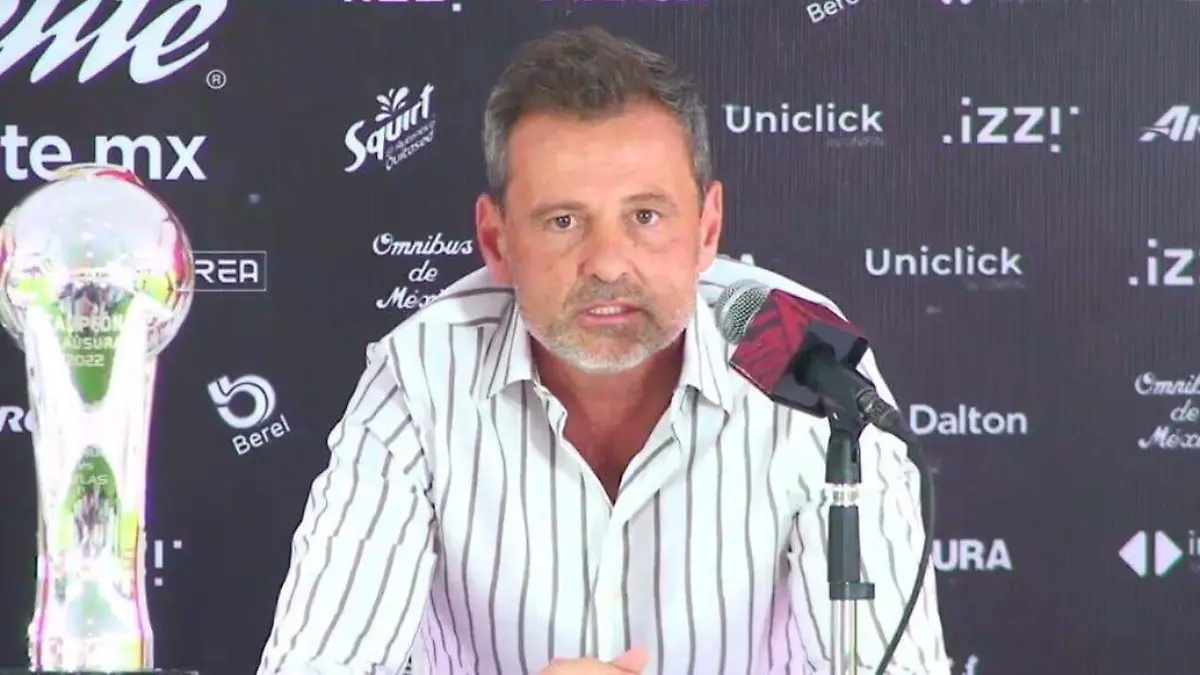 Diego Cocca se va de Atlas portada