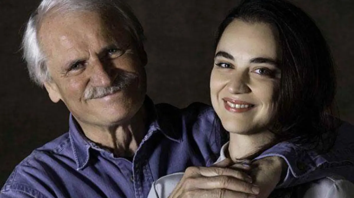 Woman Yann Arthus-Bertrad y Anastasia Mikova