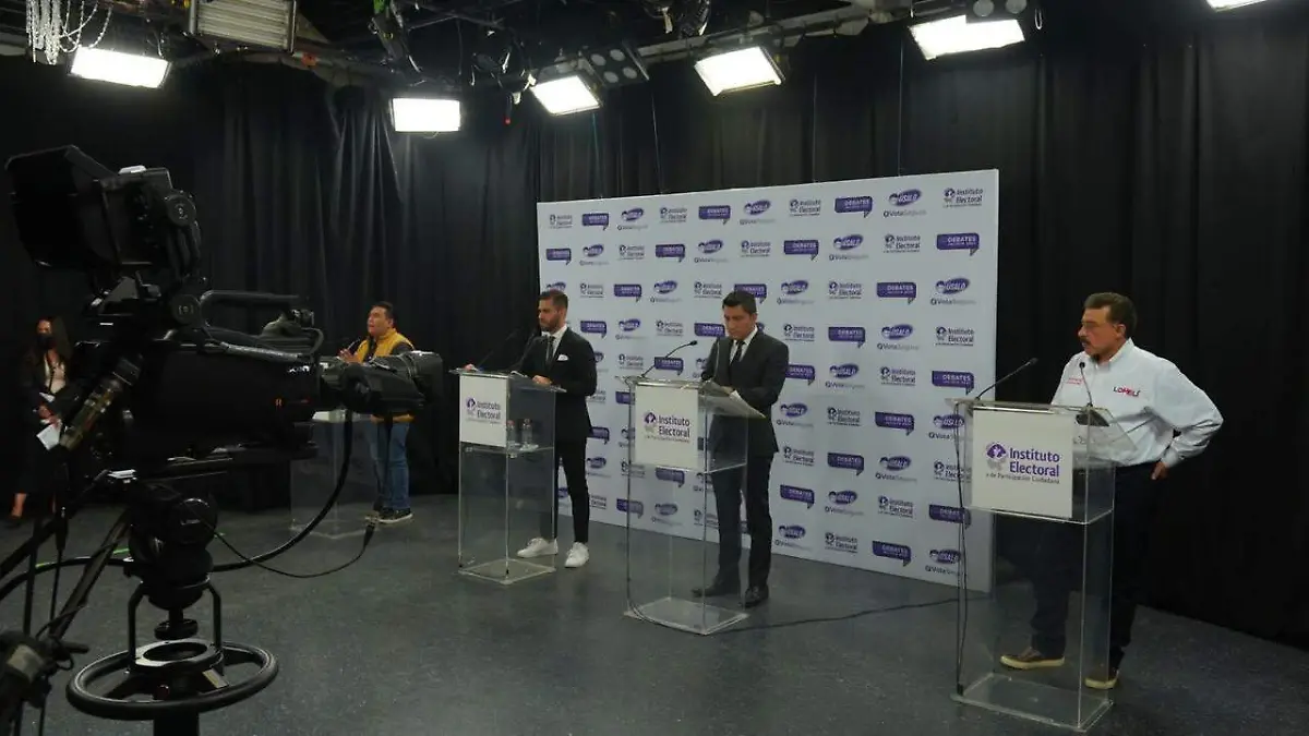 debate