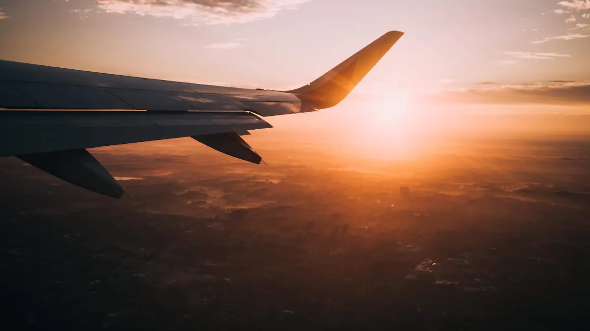 Avión unsplash