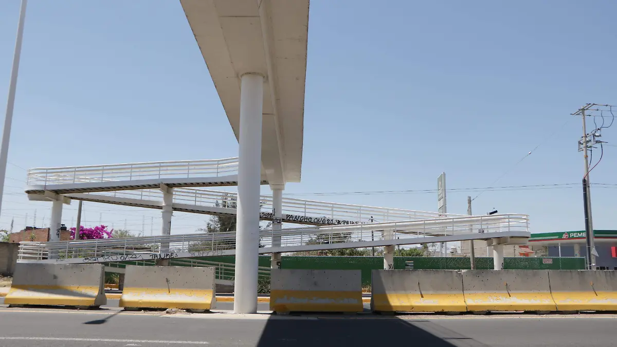 recorrido por puentes peligrosos (7)