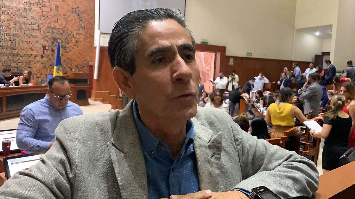 diputado local de Morena, Óscar Vásquez Llamas