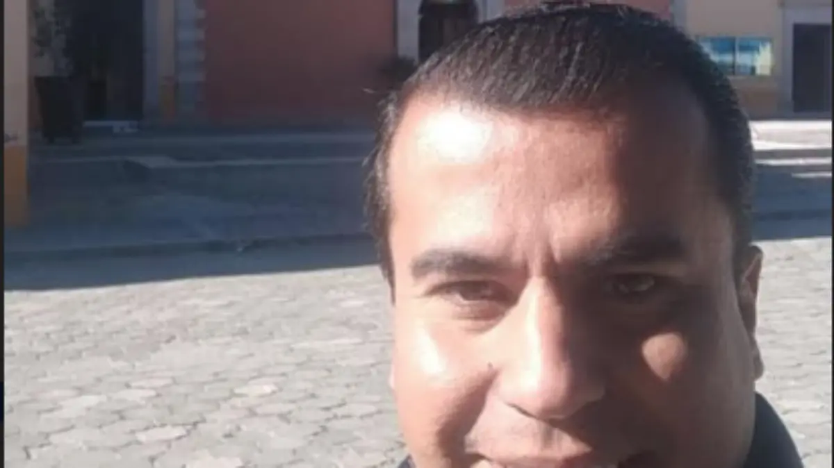 Israel Esparza Mora