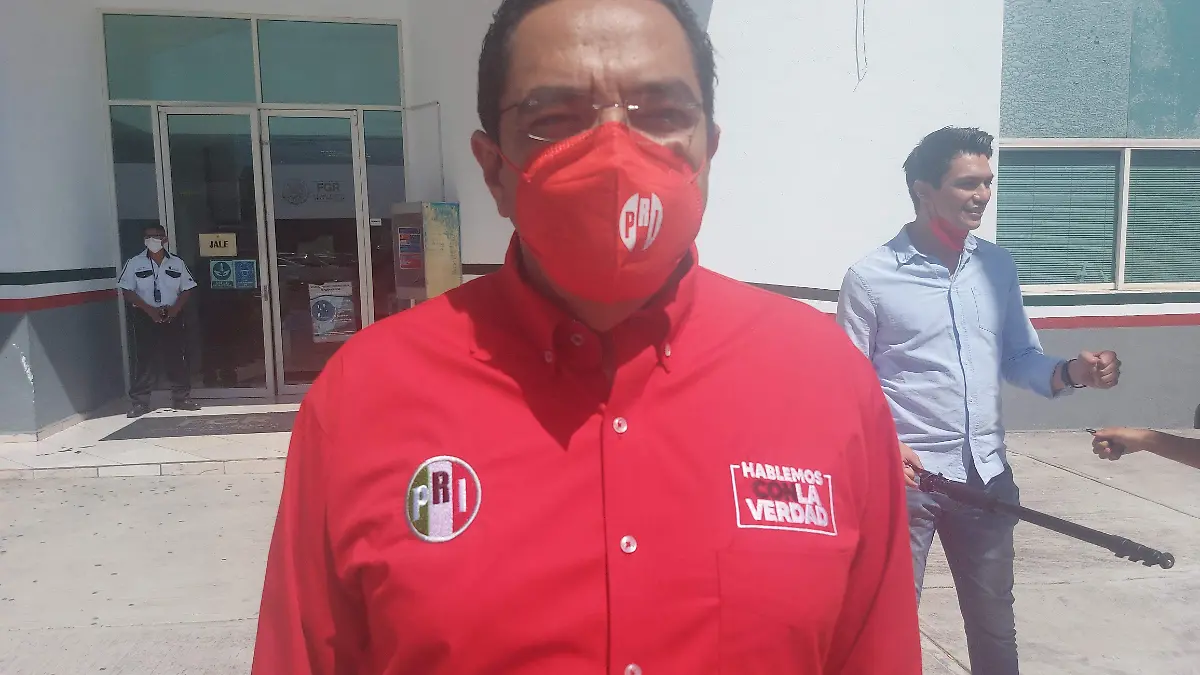 Líder del PRI