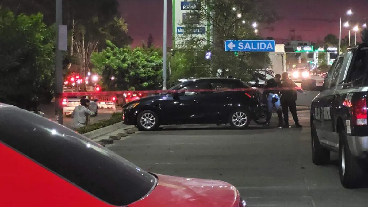 Disparan a mujer