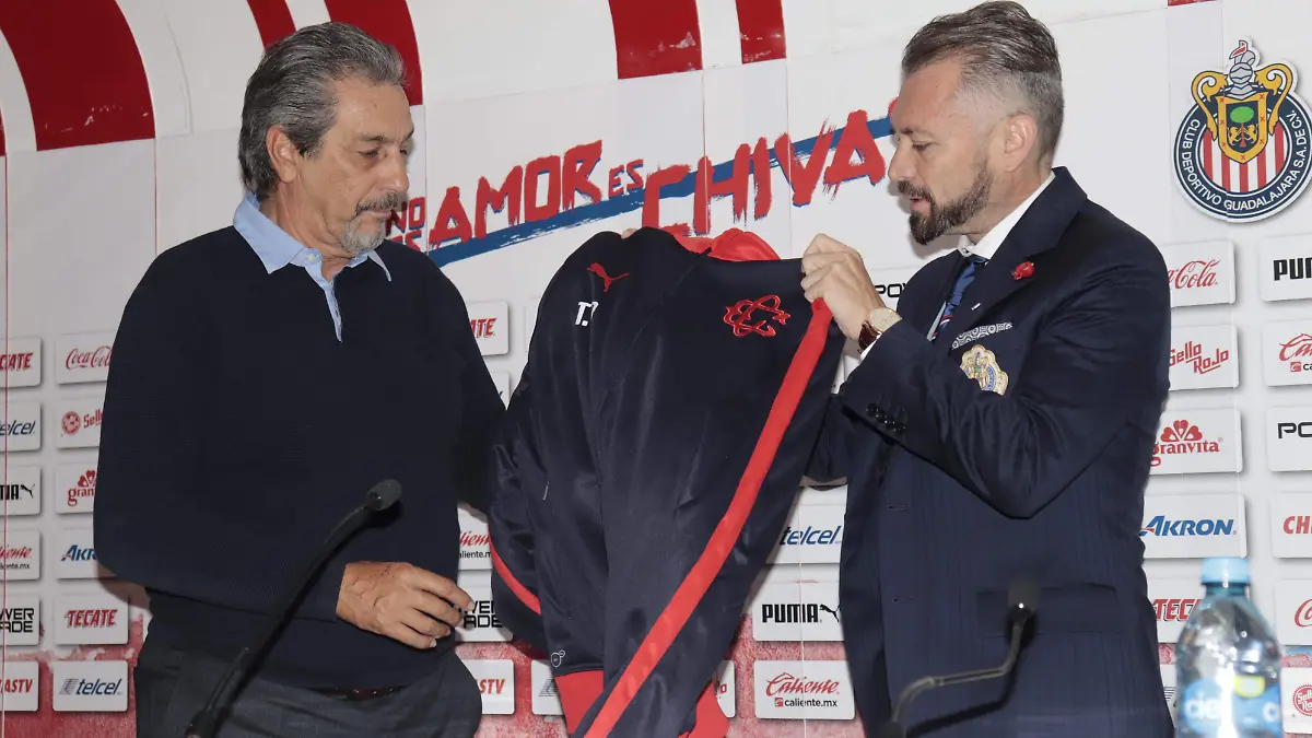 SE PUSO LA CHAMARRA Foto MIRAMONTES,JPG (3)